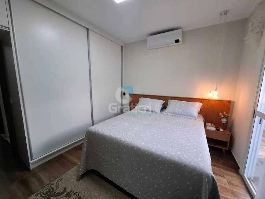 Foto 7 de Casa com 3 quartos à venda, 130m2 em Jardim Arangá, Araraquara - SP