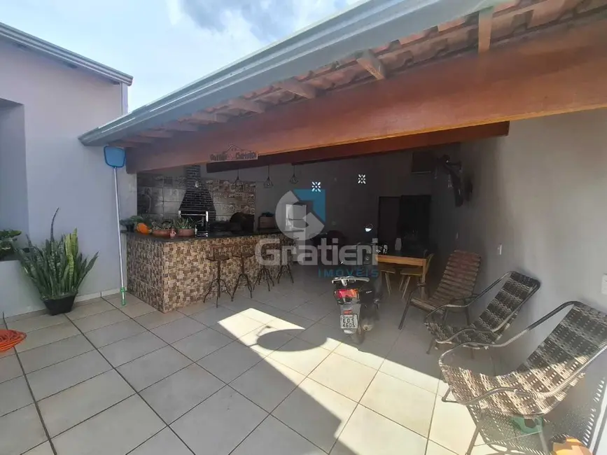 Casa com 3 quartos à venda, 124m2 em Jardim Morumbi, Araraquara - SP - imagem 2 Foto 2 de Casa com 3 quartos à venda, 124m2 em Jardim Morumbi, Araraquara - SP