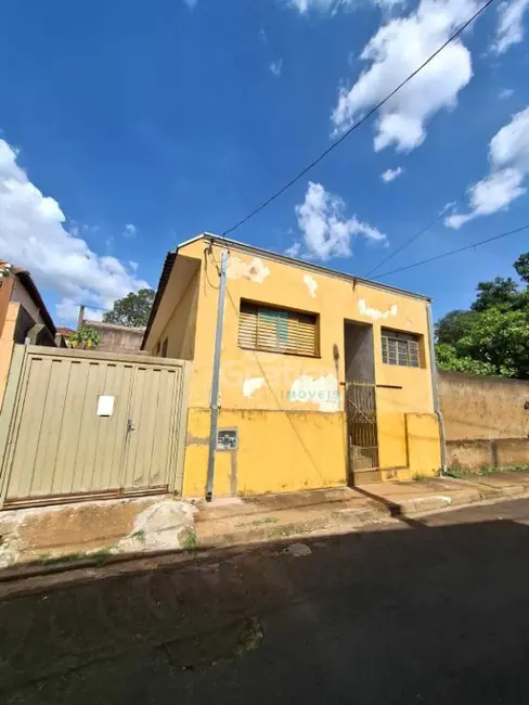 Foto 1 de Casa com 3 quartos à venda, 86m2 em Centro, Araraquara - SP