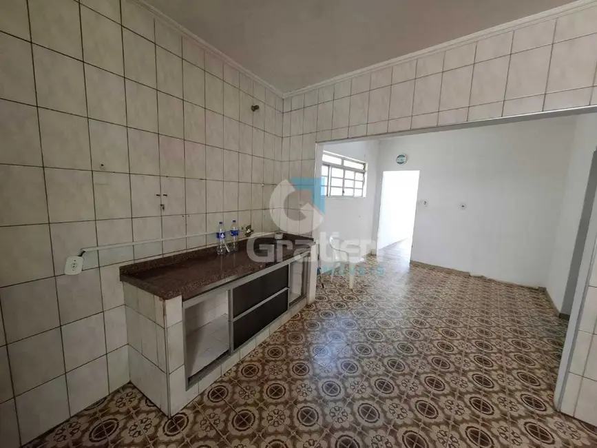 Foto 4 de Casa com 3 quartos à venda, 86m2 em Centro, Araraquara - SP