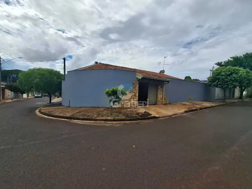 Casa com 2 quartos à venda, 127m2 em Residencial Acapulco, Araraquara - SP - imagem 1 Foto 1 de Casa com 2 quartos à venda, 127m2 em Residencial Acapulco, Araraquara - SP