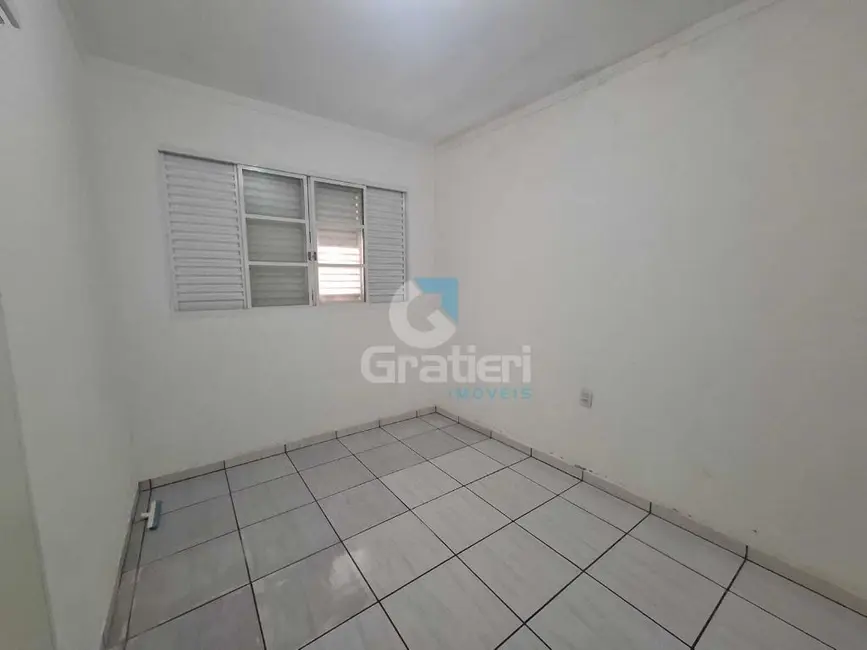 Foto 9 de Casa com 2 quartos à venda, 80m2 em Centro, Araraquara - SP