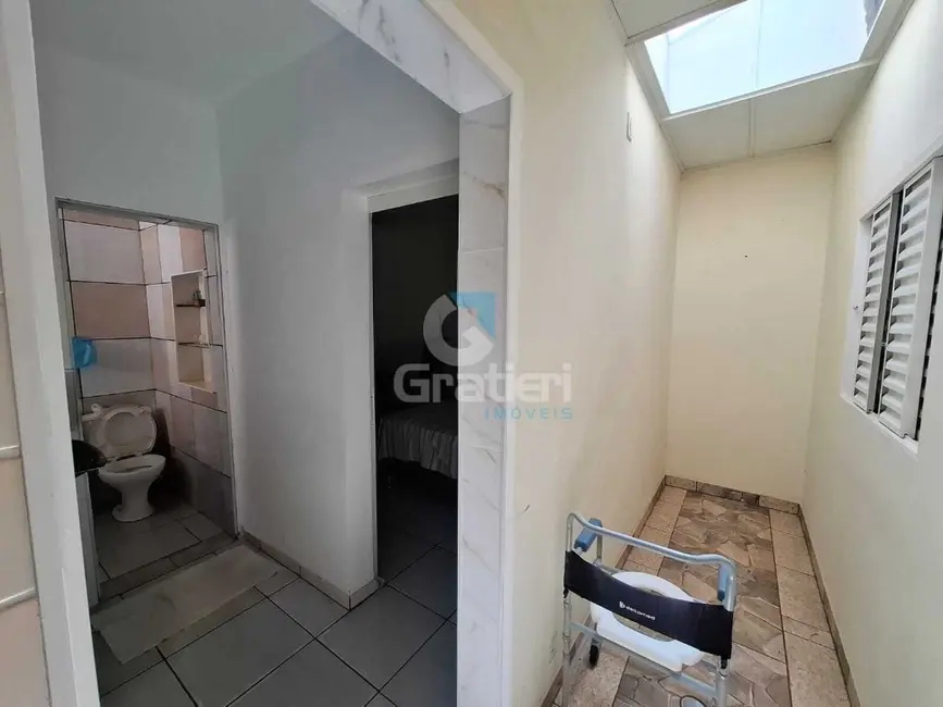 Foto 8 de Casa com 2 quartos à venda, 80m2 em Centro, Araraquara - SP