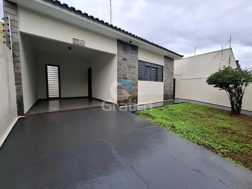 Casa com 3 quartos à venda, 121m2 em Vila Independência, Araraquara - SP - imagem 2 Foto 2 de Casa com 3 quartos à venda, 121m2 em Vila Independência, Araraquara - SP