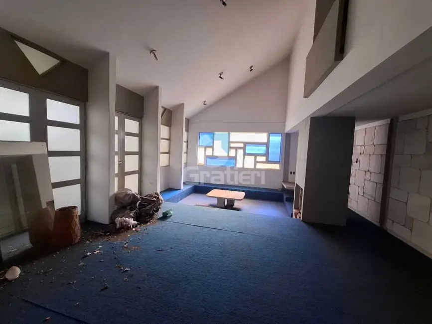 Sobrado com 4 quartos à venda, 243m2 em Centro, Araraquara - SP - imagem 9 Foto 9 de Sobrado com 4 quartos à venda, 243m2 em Centro, Araraquara - SP