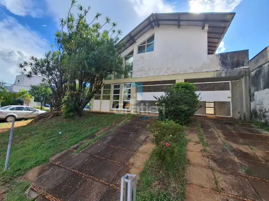 Sobrado com 4 quartos à venda, 243m2 em Centro, Araraquara - SP - imagem 7 Foto 7 de Sobrado com 4 quartos à venda, 243m2 em Centro, Araraquara - SP