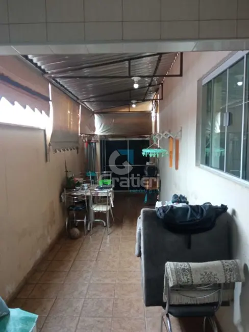Foto 5 de Casa com 3 quartos à venda, 174m2 em Jardim Nova Época, Araraquara - SP