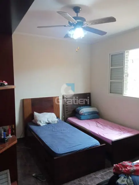 Foto 1 de Casa com 3 quartos à venda, 174m2 em Jardim Nova Época, Araraquara - SP