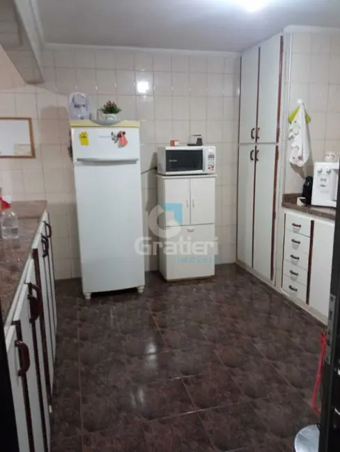 Foto 9 de Casa com 3 quartos à venda, 174m2 em Jardim Nova Época, Araraquara - SP
