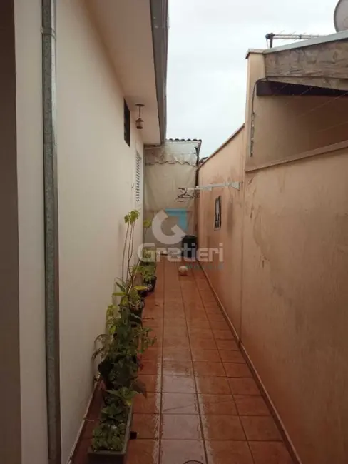 Foto 4 de Casa com 3 quartos à venda, 174m2 em Jardim Nova Época, Araraquara - SP