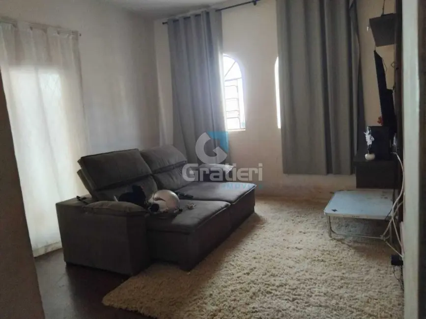 Foto 6 de Casa com 3 quartos à venda, 175m2 em Parque Alvorada, Araraquara - SP