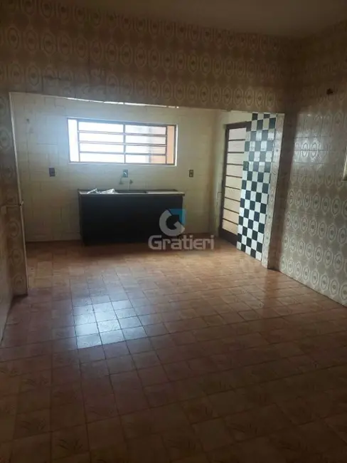Foto 2 de Casa com 3 quartos à venda, 175m2 em Parque Alvorada, Araraquara - SP