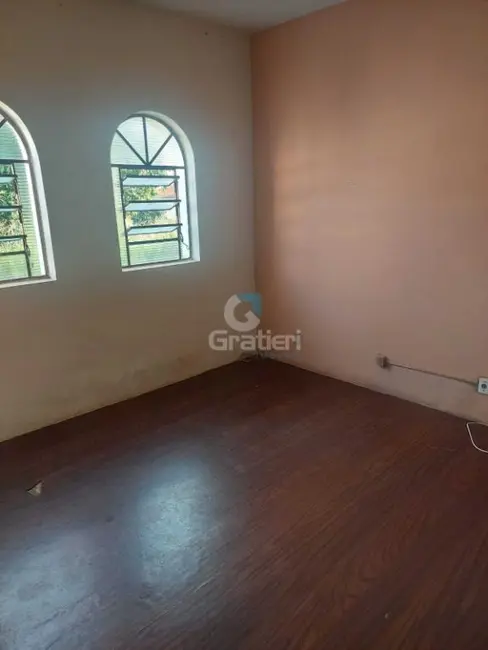 Foto 4 de Casa com 3 quartos à venda, 175m2 em Parque Alvorada, Araraquara - SP