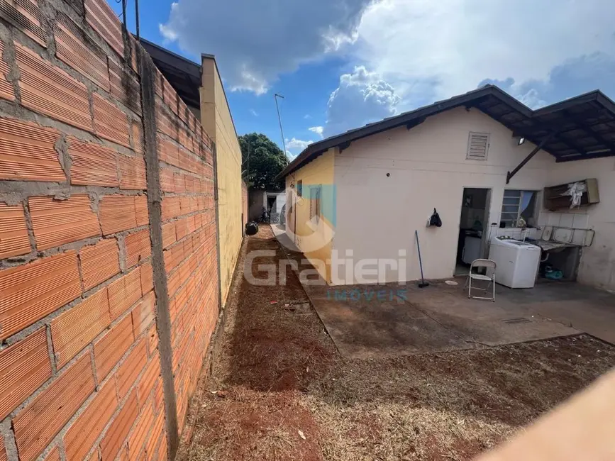 Foto 6 de Casa com 2 quartos à venda, 41m2 em Parque Residencial Laura Molina, Araraquara - SP