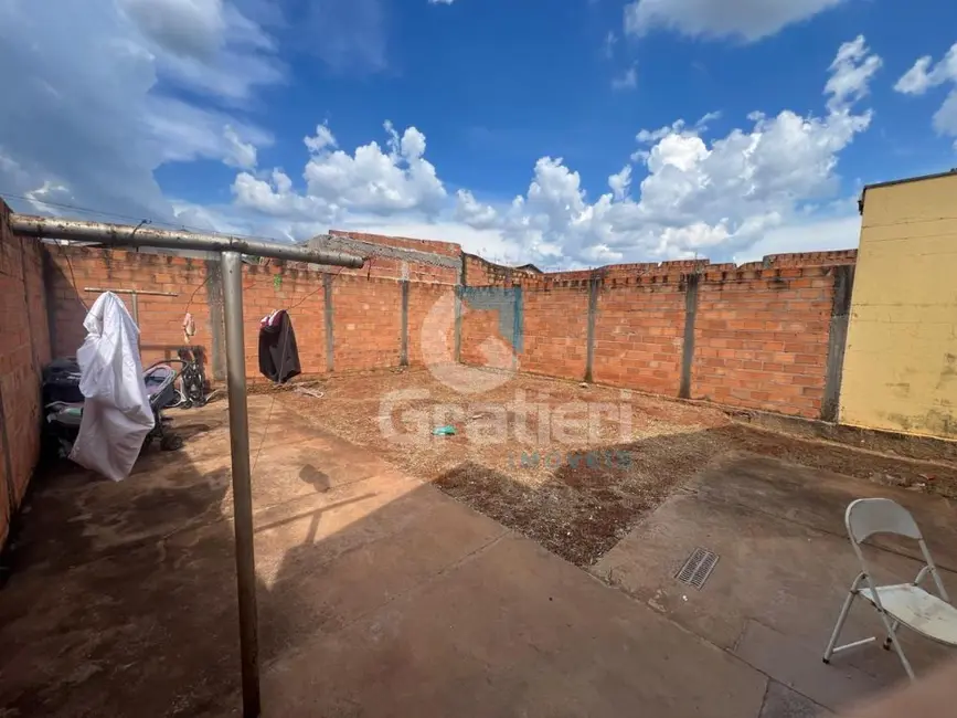Foto 3 de Casa com 2 quartos à venda, 41m2 em Parque Residencial Laura Molina, Araraquara - SP