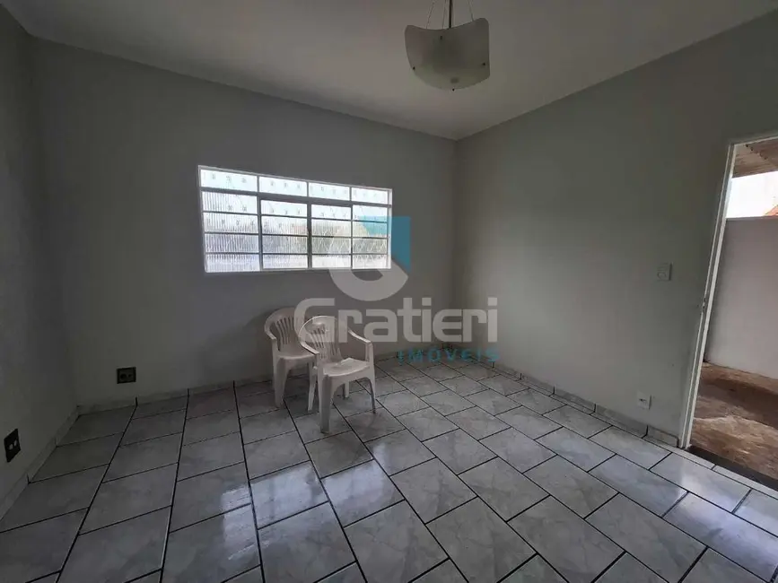 Casa com 3 quartos à venda, 117m2 em Parque Igaçaba, Araraquara - SP - imagem 8 Foto 8 de Casa com 3 quartos à venda, 117m2 em Parque Igaçaba, Araraquara - SP