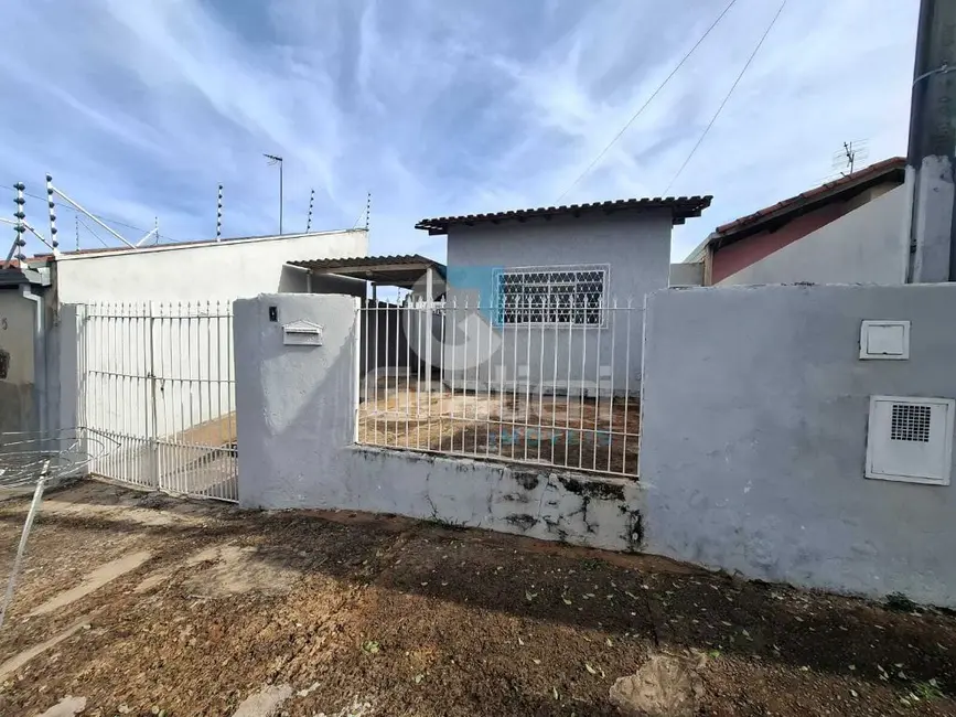 Casa com 3 quartos à venda, 117m2 em Parque Igaçaba, Araraquara - SP - imagem 3 Foto 3 de Casa com 3 quartos à venda, 117m2 em Parque Igaçaba, Araraquara - SP