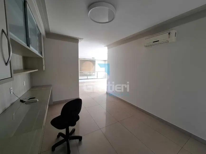 Foto 8 de Casa de Condomínio com 3 quartos à venda, 401m2 em Residencial Portal dos Oitis, Araraquara - SP