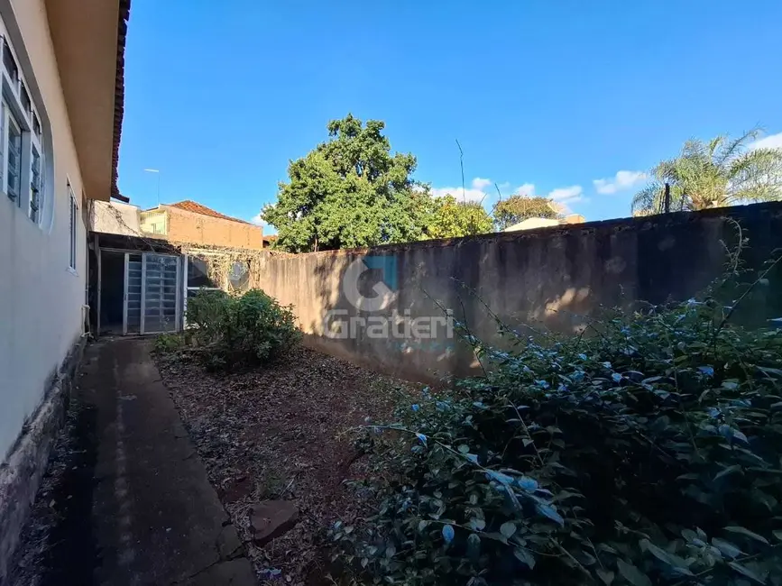 Casa com 3 quartos à venda, 154m2 em Centro, Araraquara - SP - imagem 7 Foto 7 de Casa com 3 quartos à venda, 154m2 em Centro, Araraquara - SP