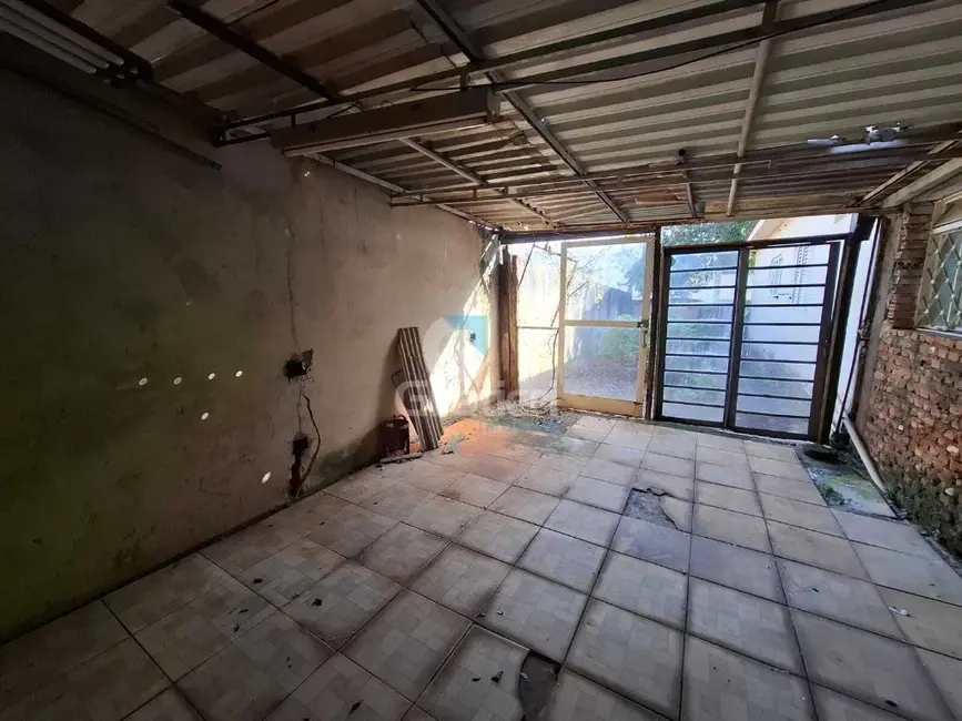 Casa com 3 quartos à venda, 154m2 em Centro, Araraquara - SP - imagem 8 Foto 8 de Casa com 3 quartos à venda, 154m2 em Centro, Araraquara - SP