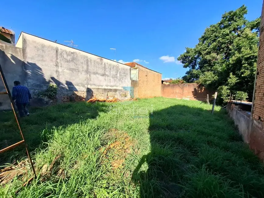 Casa com 3 quartos à venda, 154m2 em Centro, Araraquara - SP - imagem 5 Foto 5 de Casa com 3 quartos à venda, 154m2 em Centro, Araraquara - SP