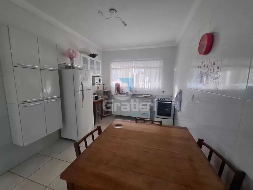 Foto 9 de Casa com 2 quartos à venda, 131m2 em Jardim das Gaivotas, Araraquara - SP