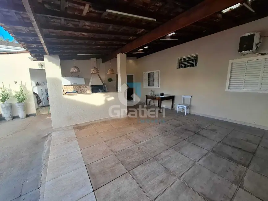 Foto 2 de Casa com 2 quartos à venda, 131m2 em Jardim das Gaivotas, Araraquara - SP