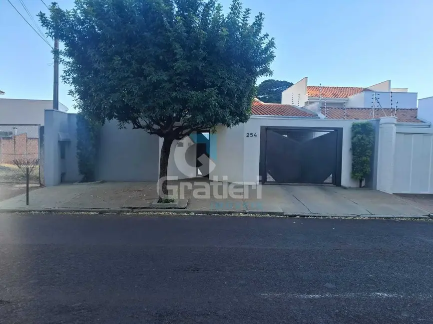 Casa com 3 quartos à venda, 157m2 em Vila Harmonia, Araraquara - SP - imagem 3 Foto 3 de Casa com 3 quartos à venda, 157m2 em Vila Harmonia, Araraquara - SP