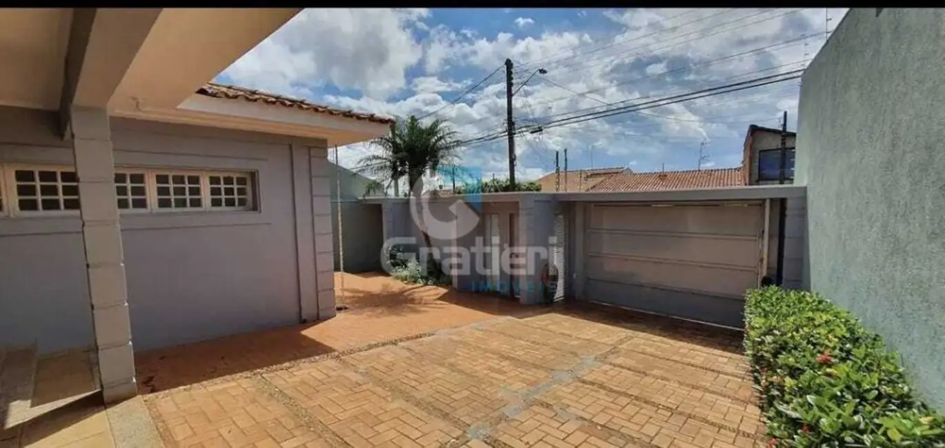 Foto 5 de Casa com 7 quartos à venda, 326m2 em Vila Melhado, Araraquara - SP