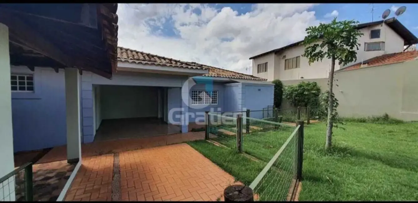 Foto 1 de Casa com 7 quartos à venda, 326m2 em Vila Melhado, Araraquara - SP