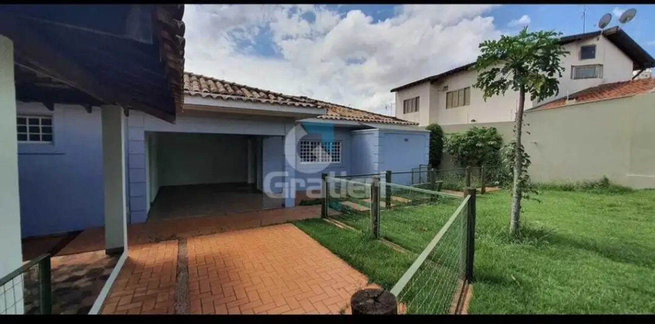 Foto 4 de Casa com 7 quartos à venda, 326m2 em Vila Melhado, Araraquara - SP