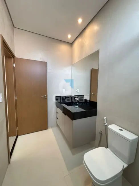Casa de Condomínio com 3 quartos à venda, 165m2 em Residencial Village Damha III, Araraquara - SP - imagem 5 Foto 5 de Casa de Condomínio com 3 quartos à venda, 165m2 em Residencial Village Damha III, Araraquara - SP
