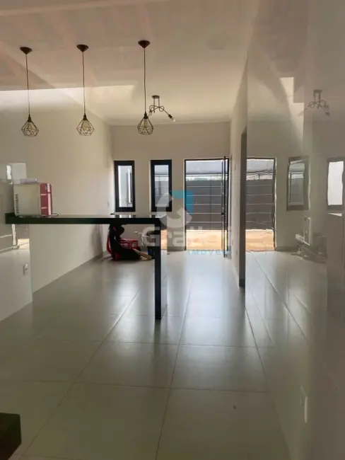 Casa com 2 quartos para alugar, 55m2 em Residencial Ravena, Araraquara - SP - imagem 2 Foto 2 de Casa com 2 quartos para alugar, 55m2 em Residencial Ravena, Araraquara - SP