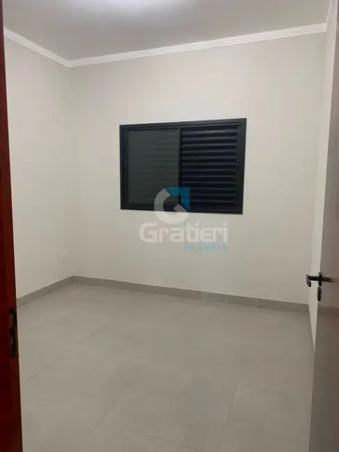 Casa com 2 quartos para alugar, 55m2 em Residencial Ravena, Araraquara - SP - imagem 3 Foto 3 de Casa com 2 quartos para alugar, 55m2 em Residencial Ravena, Araraquara - SP