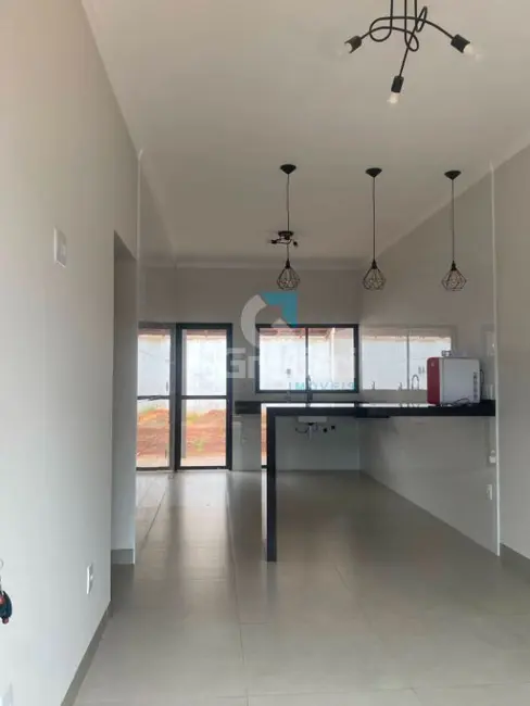 Casa com 2 quartos para alugar, 55m2 em Residencial Ravena, Araraquara - SP - imagem 9 Foto 9 de Casa com 2 quartos para alugar, 55m2 em Residencial Ravena, Araraquara - SP