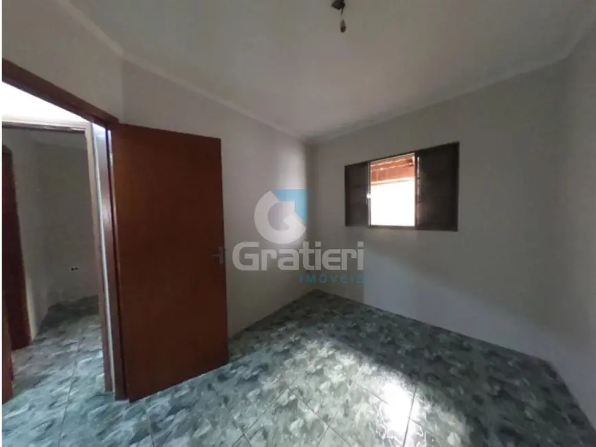 Foto 5 de Casa com 2 quartos à venda, 149m2 em Residencial Stephanie Merissa, Araraquara - SP