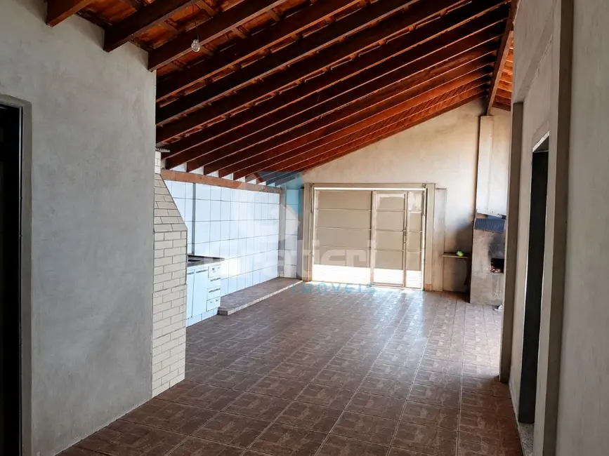 Casa com 3 quartos à venda, 136m2 em Jardim Adalberto Frederico de Oliveira Roxo I, Araraquara - SP - imagem 2 Foto 2 de Casa com 3 quartos à venda, 136m2 em Jardim Adalberto Frederico de Oliveira Roxo I, Araraquara - SP