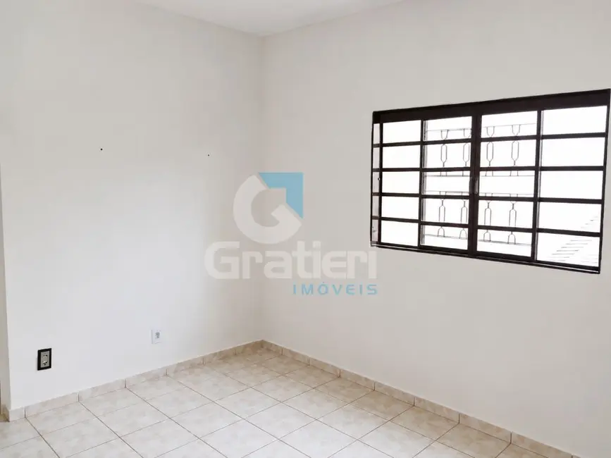 Casa com 3 quartos à venda, 136m2 em Jardim Adalberto Frederico de Oliveira Roxo I, Araraquara - SP - imagem 8 Foto 8 de Casa com 3 quartos à venda, 136m2 em Jardim Adalberto Frederico de Oliveira Roxo I, Araraquara - SP