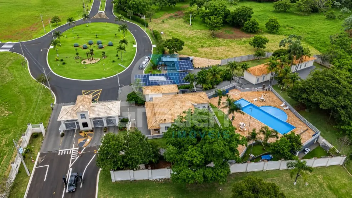 Foto 1 de Terreno / Lote à venda, 250m2 em Jardim São Camilo II, Araraquara - SP