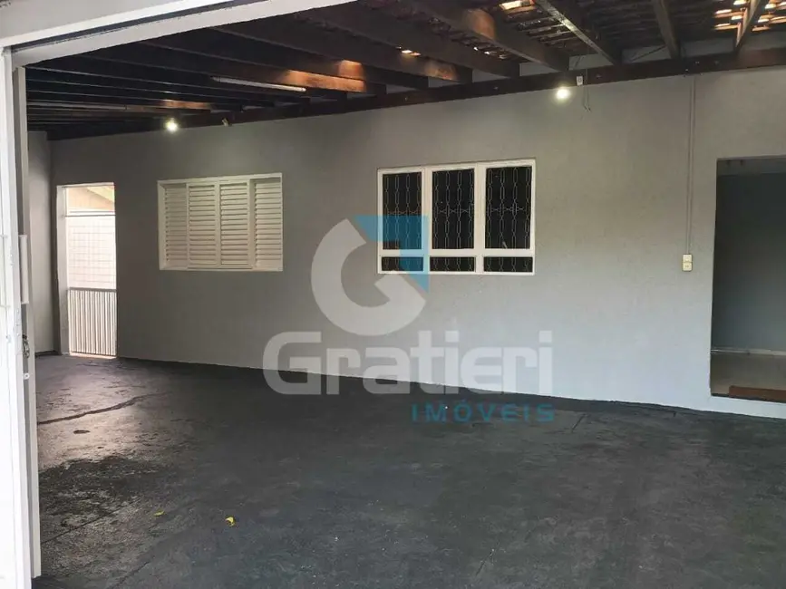 Foto 3 de Casa com 2 quartos à venda, 216m2 em Jardim Roberto Selmi Dei, Araraquara - SP