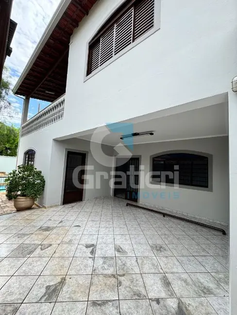Foto 1 de Sobrado com 3 quartos à venda, 187m2 em Jardim das Gaivotas, Araraquara - SP