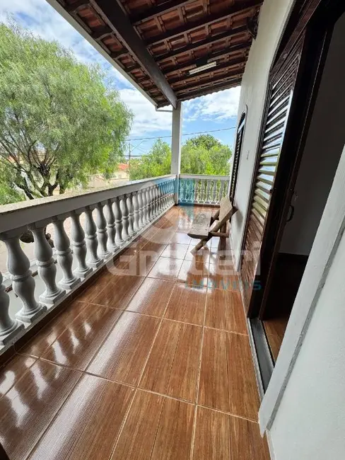 Foto 2 de Sobrado com 3 quartos à venda, 187m2 em Jardim das Gaivotas, Araraquara - SP