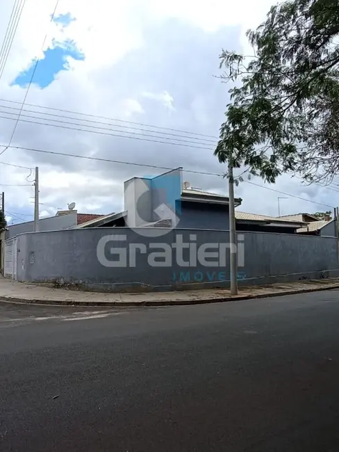 Foto 2 de Casa com 3 quartos à venda, 140m2 em Jardim Roberto Selmi Dei, Araraquara - SP