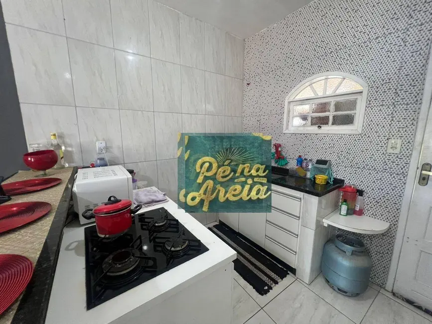 Foto 2 de Casa com 2 quartos à venda, 250m2 em Cabo Frio - RJ