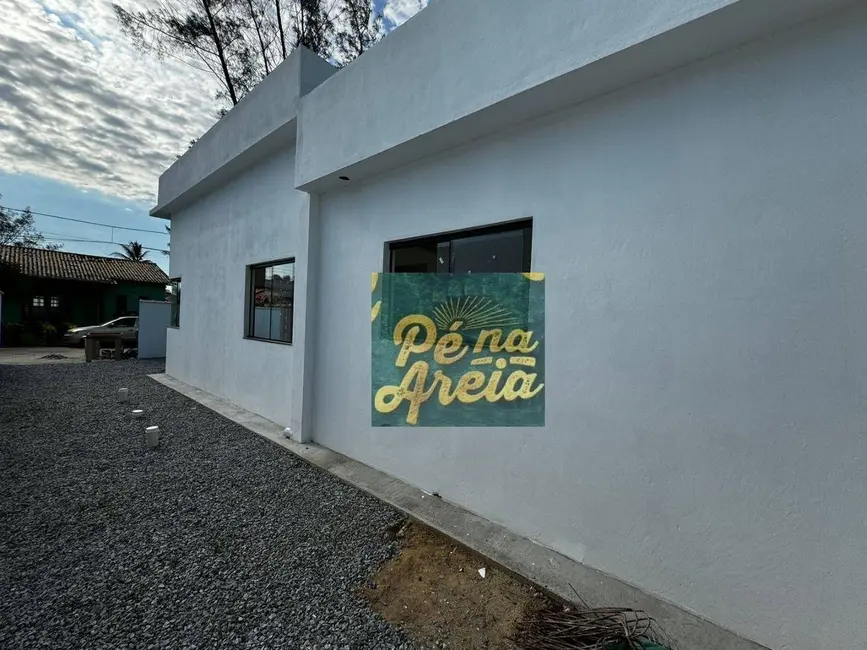 Foto 4 de Casa com 2 quartos à venda, 180m2 em Cabo Frio - RJ