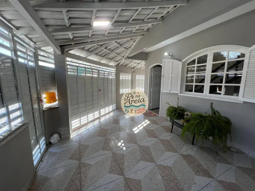 Foto 6 de Casa com 2 quartos à venda, 200m2 em Vila Blanche, Cabo Frio - RJ