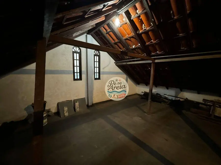 Casa com 2 quartos à venda, 150m2 em Alto da Serra, Petropolis - RJ - imagem 5 Foto 5 de Casa com 2 quartos à venda, 150m2 em Alto da Serra, Petropolis - RJ