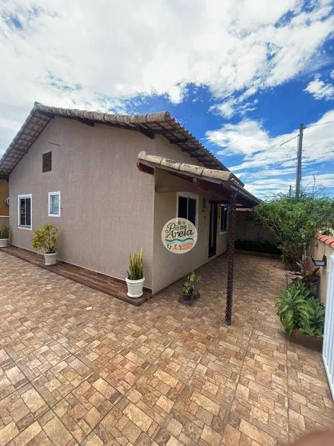 Foto 3 de Casa com 2 quartos à venda, 250m2 em Cabo Frio - RJ