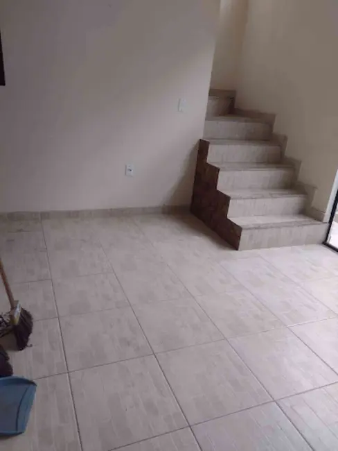 Casa com 3 quartos à venda, 200m2 em Santa Margarida II (Tamoios), Cabo Frio - RJ - imagem 5 Foto 5 de Casa com 3 quartos à venda, 200m2 em Santa Margarida II (Tamoios), Cabo Frio - RJ