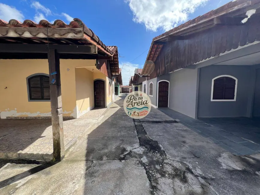 Foto 2 de Casa com 2 quartos à venda, 80m2 em Cabo Frio - RJ
